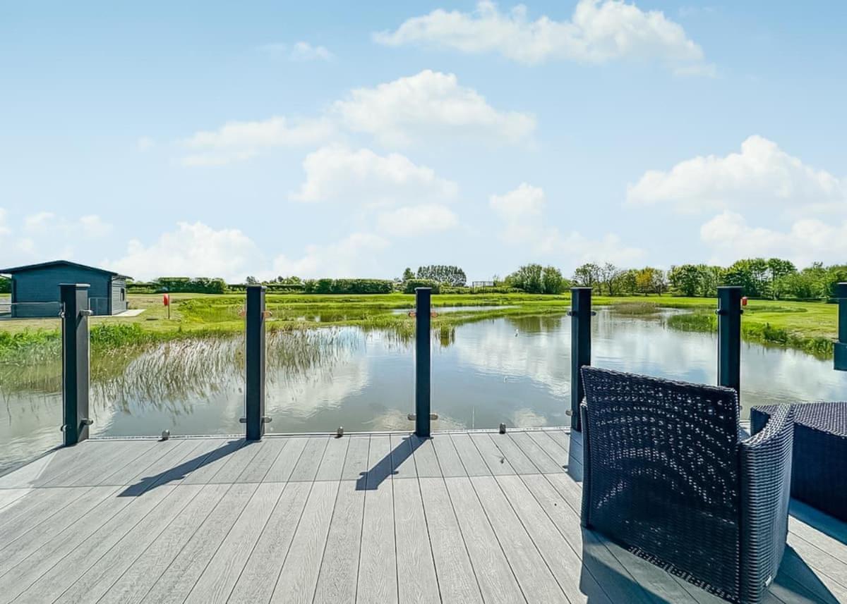 Waterside Hambleton Lakeside Lodges Poulton-le-Fylde Eksteriør bilde