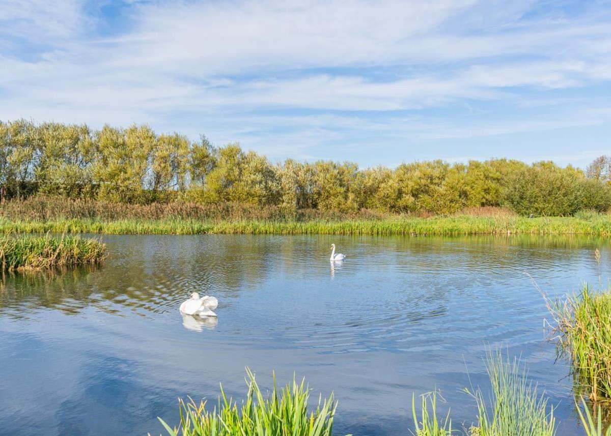 Waterside Hambleton Lakeside Lodges Poulton-le-Fylde Eksteriør bilde
