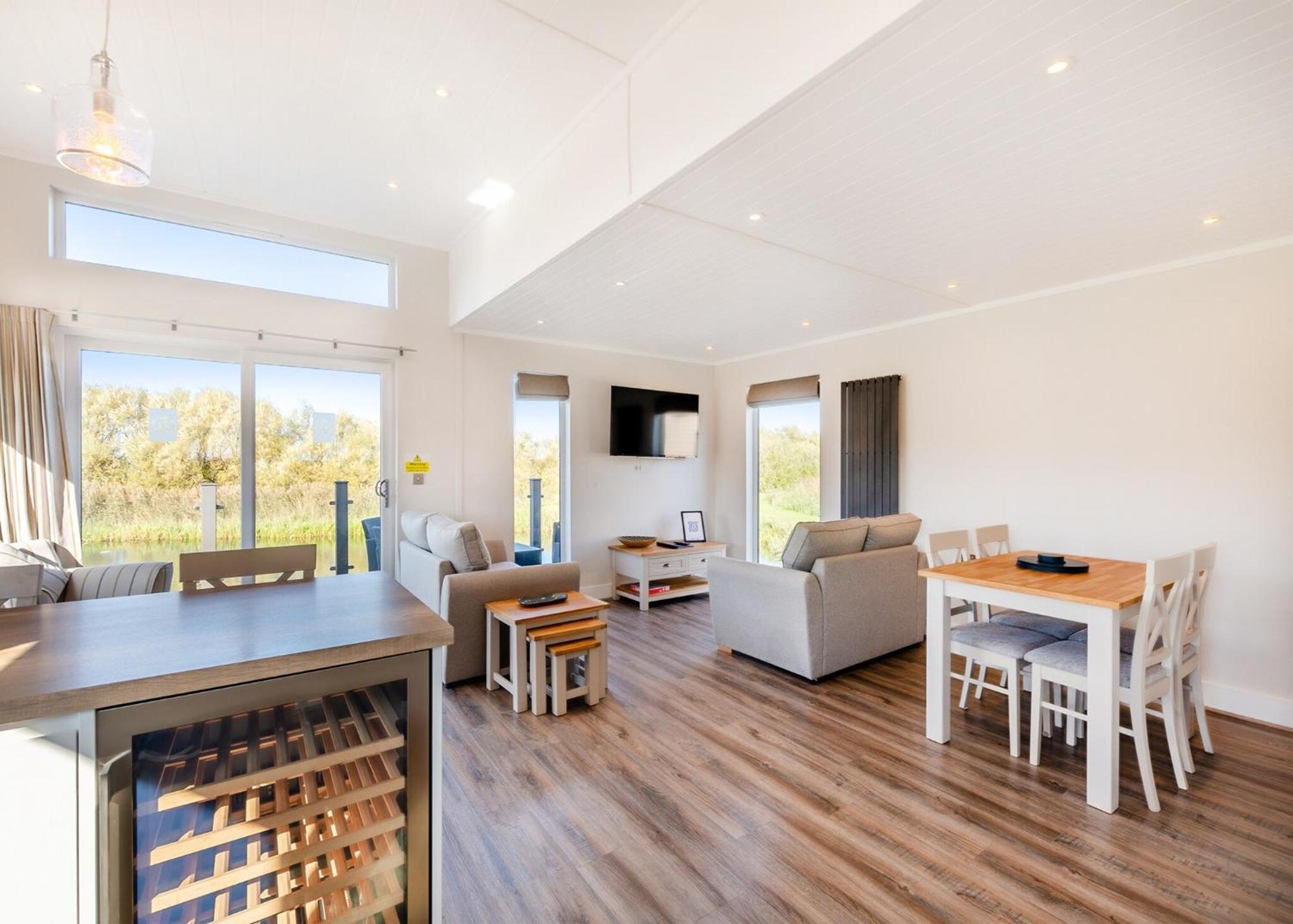 Waterside Hambleton Lakeside Lodges Poulton-le-Fylde Rom bilde